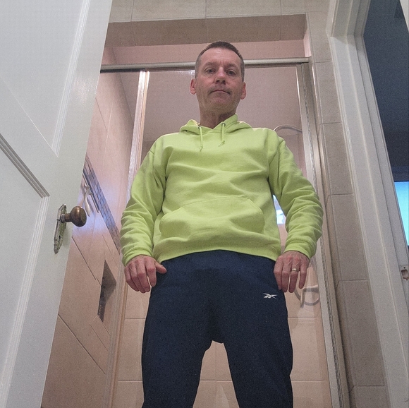 Meet your Posher, John - Picture 3 of 4